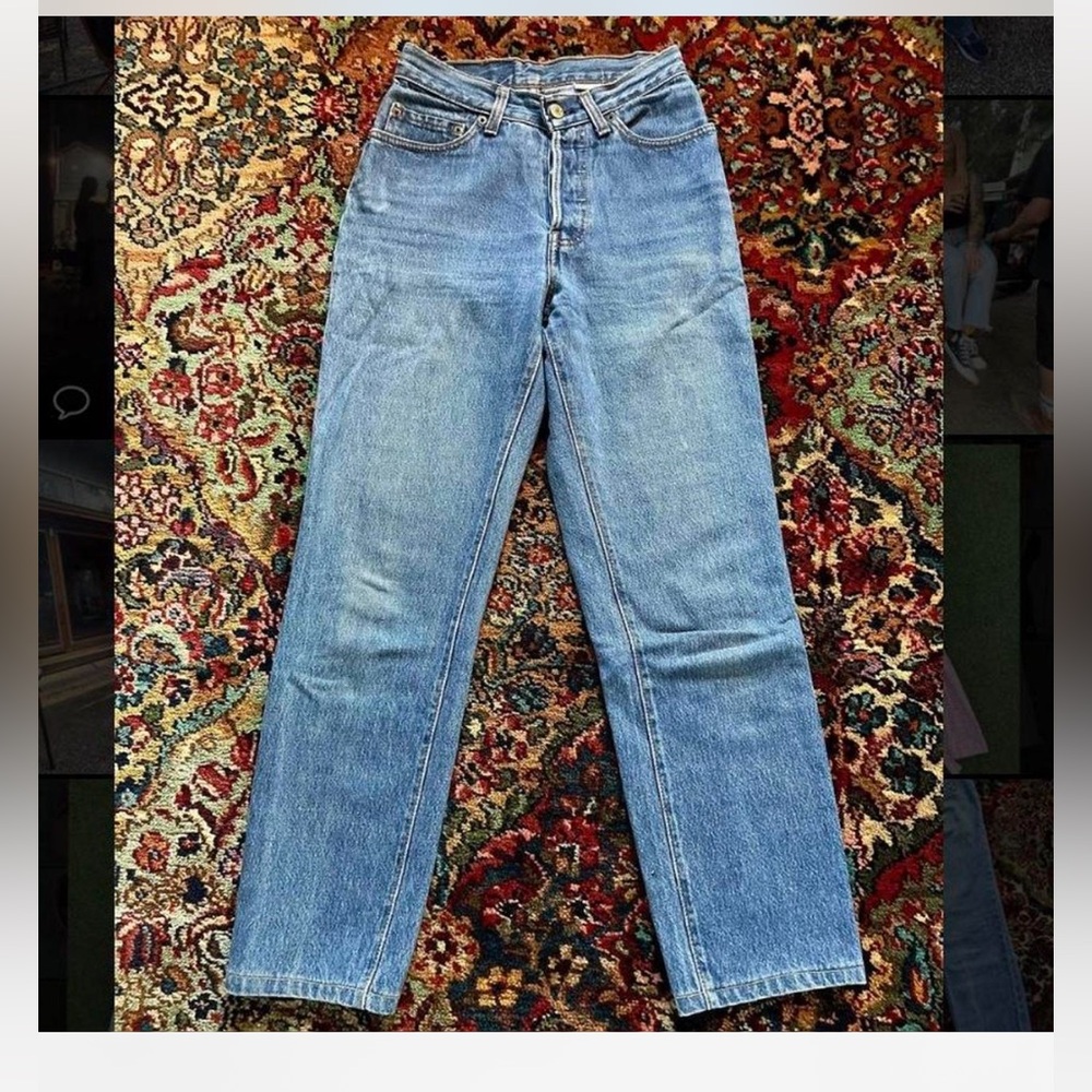 Vintage ladies Levi’s 501’s 24-25” waist